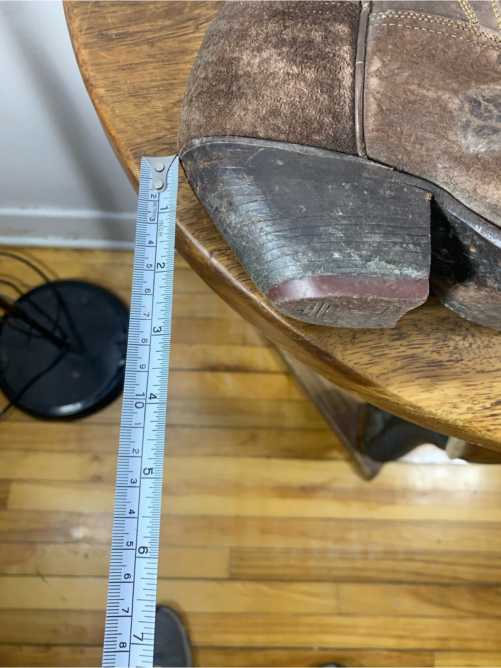 Vintage distressed leather cowboy boots - Picture 13 of 13